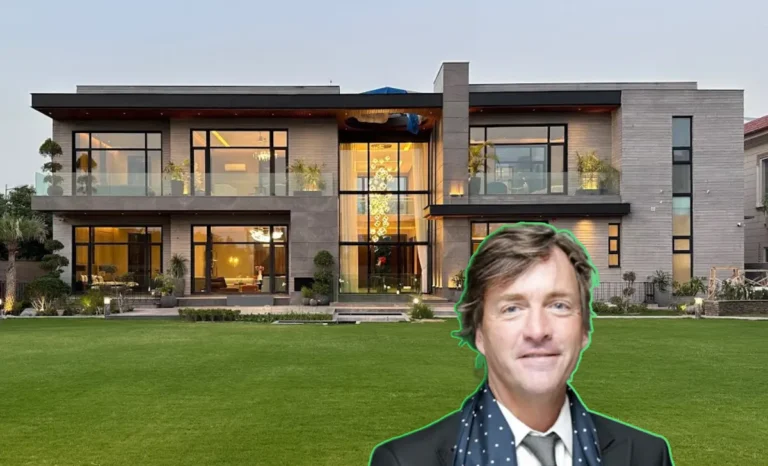 Richard Madeley house in Hampstead near Kenwood House featuring detached mansion style with greenery and Juliet balcony